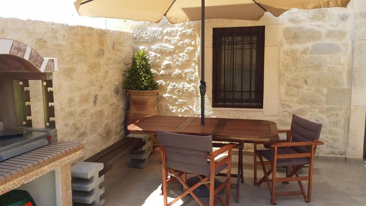 Amazing Stone Villas Kapetanianá 外观 照片
